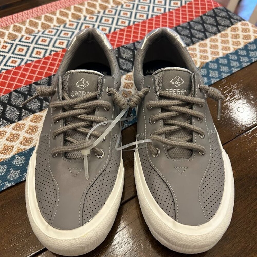 NWT Sperry Crest Vibe Leather Sneakers - Grey / Silver - Women's 7.5 - Picture 3 of 7